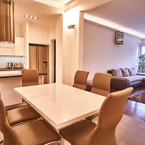 Alpha Apartment