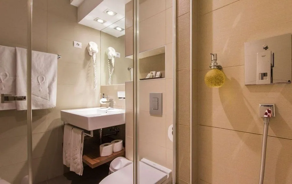 Boutique Hotel Victoria Budapest 4*,